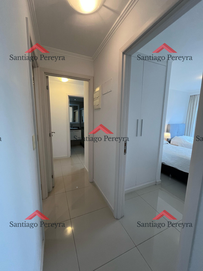 Apartamento ID.16063 - Place Layette - Alquiler anual 2 dormitorios torre de categoría.