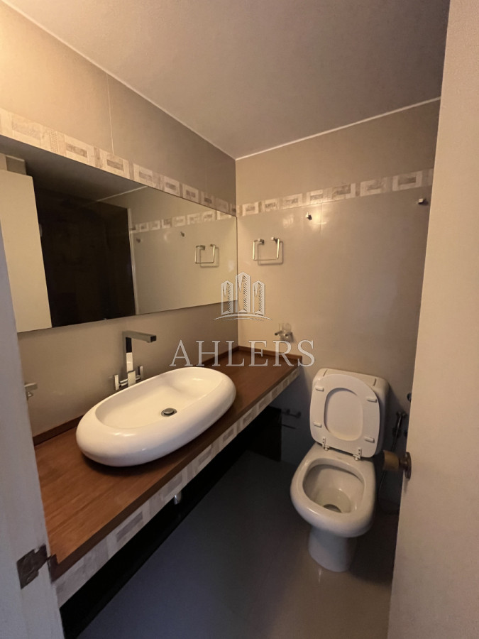 Apartamento ID.187 - Apartamento en venta, puerto Punta del Este.