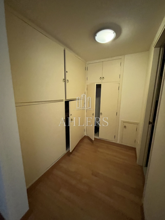 Apartamento ID.187 - Apartamento en venta, puerto Punta del Este.