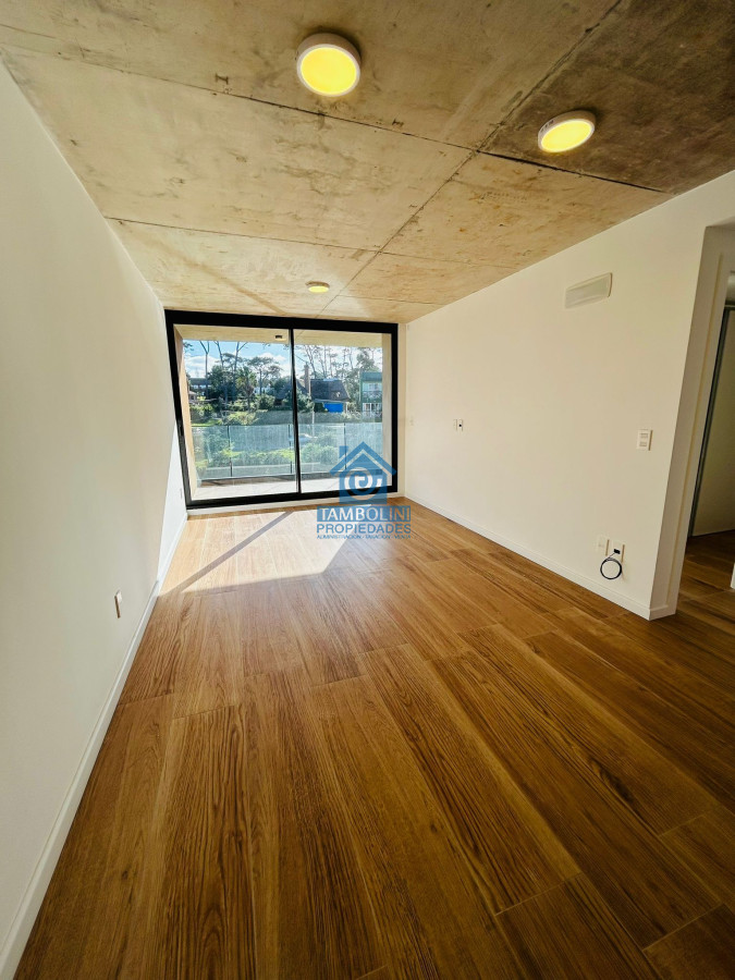 Apartamento ID.409 - Apartamento En Venta Primera Línea, Punta Del Este.
