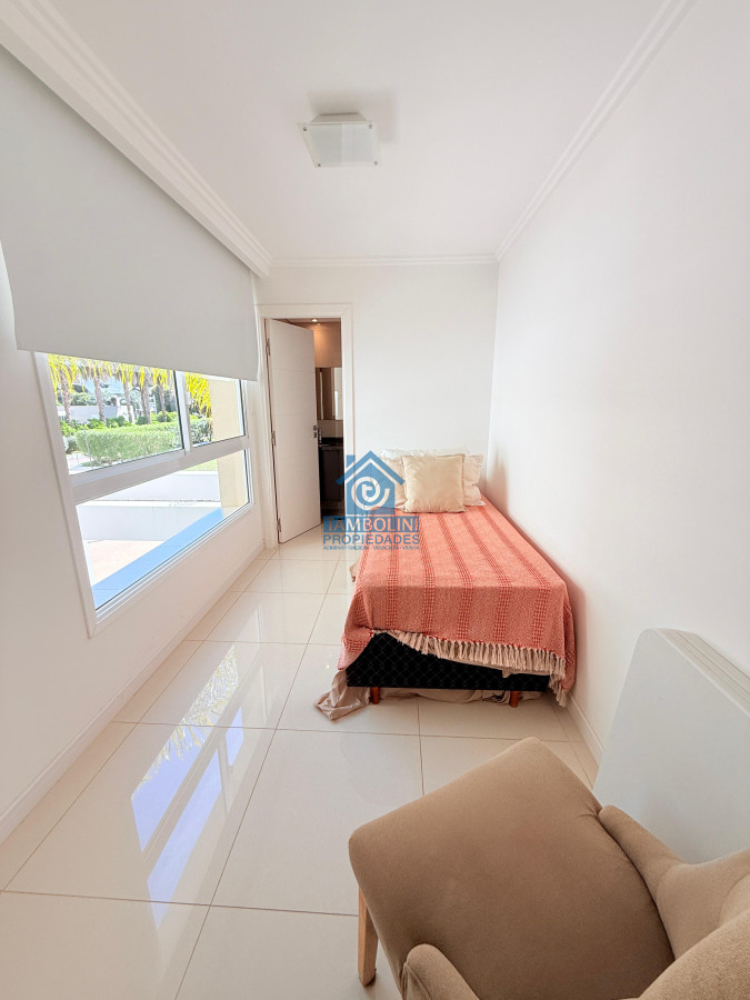 Apartamento ID.891 - Edificio Cruceros Alquiler Temporal - 3 dormitorios 