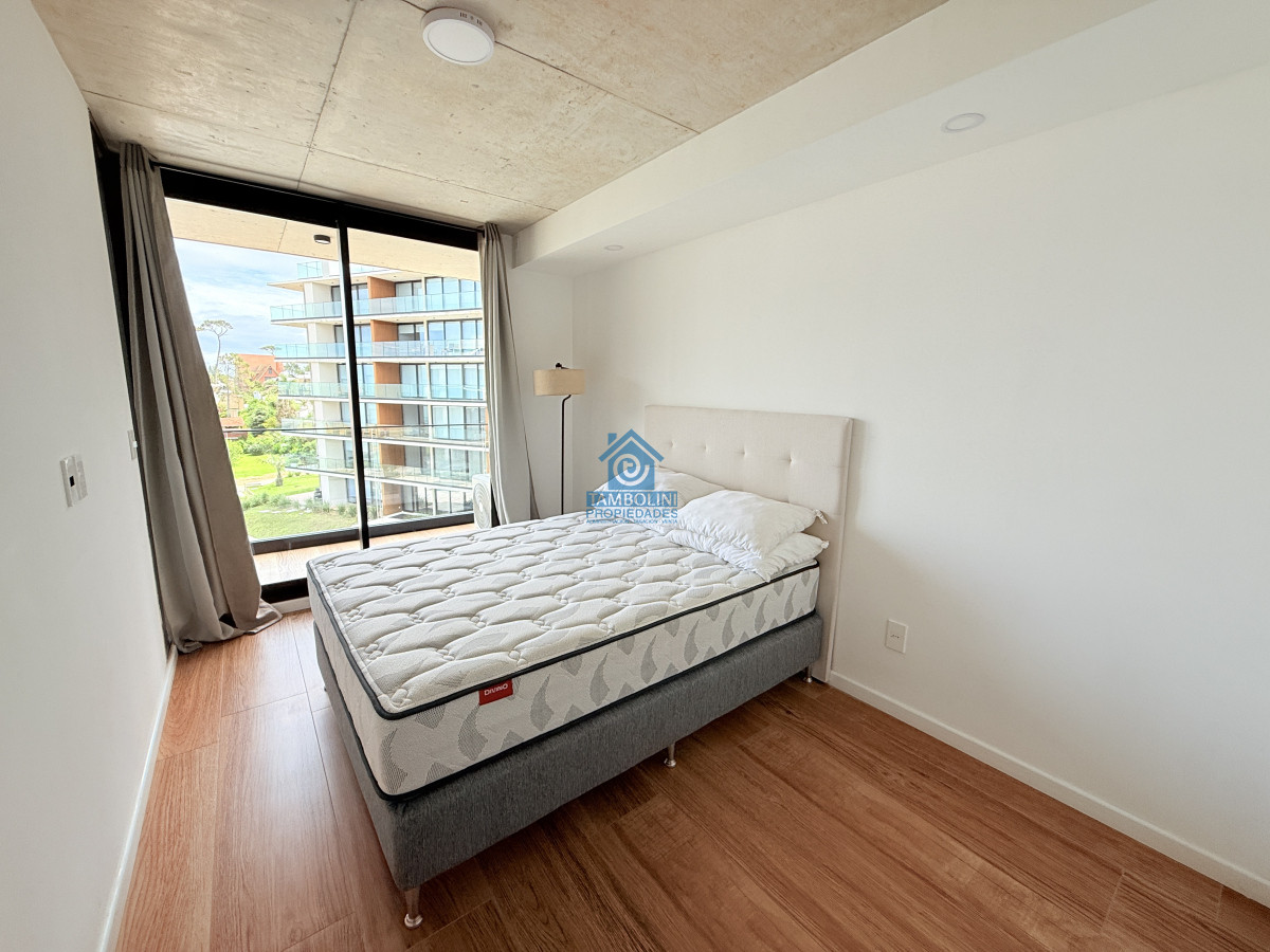 Apartamento ID.638 - Apartamento en Venta primera Linea, Playa Mansa, Punta del Este