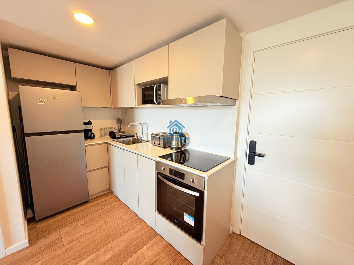 Apartamento ID.638 - Apartamento en Venta primera Linea, Playa Mansa, Punta del Este