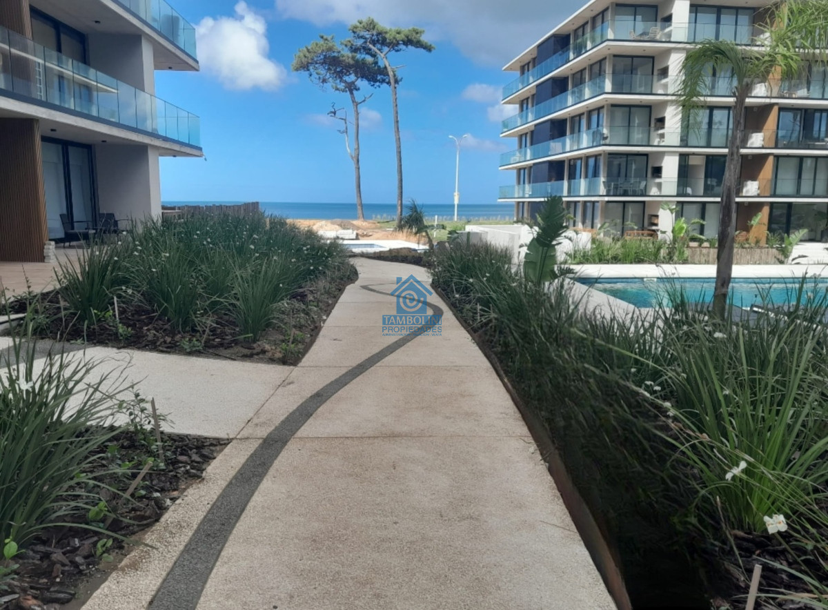 Apartamento ID.409 - Apartamento En Venta Primera Línea, Punta Del Este.