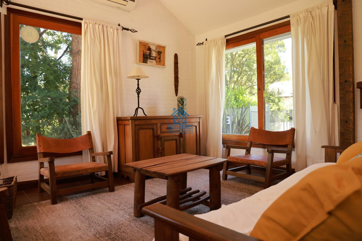 Casa ID.602 - Casa en venta 4 dormitorios - Pinares Piscina Climatizada.