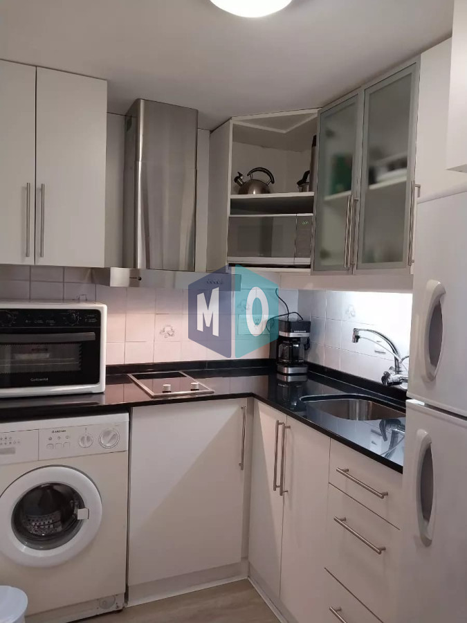 Apartamento ID.842 - Apartamento Reciclado En Venta, Playa Mansa Punta Del Este.