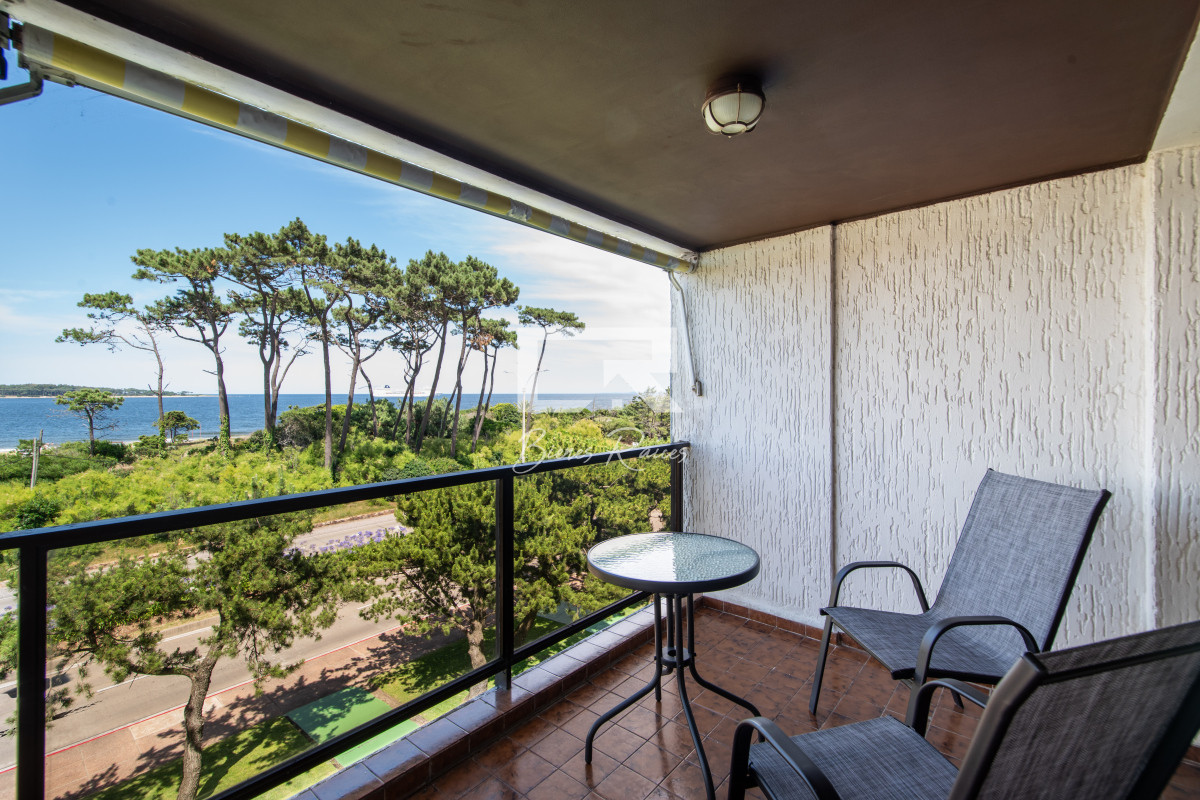 Apartamento ID.823 - Apartamento en alquiler de temporada, 3 dormitorios frente al mar.