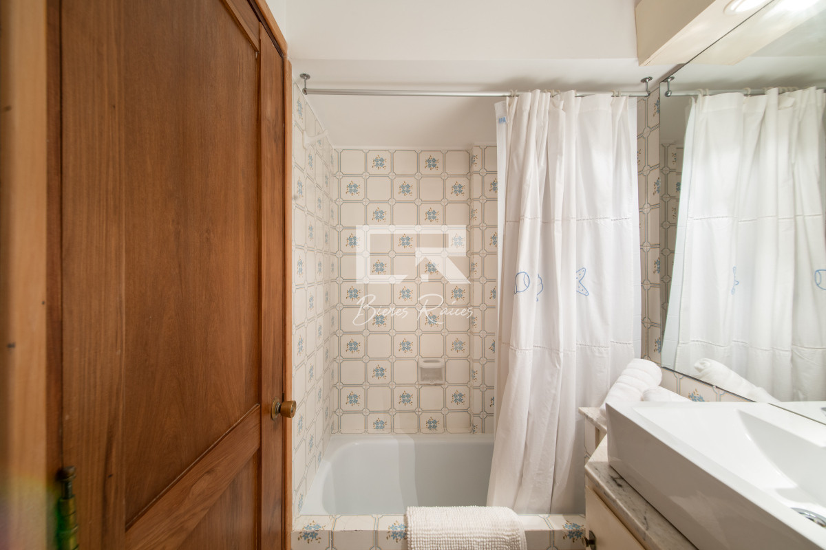 Apartamento ID.823 - Apartamento en alquiler de temporada, 3 dormitorios frente al mar.