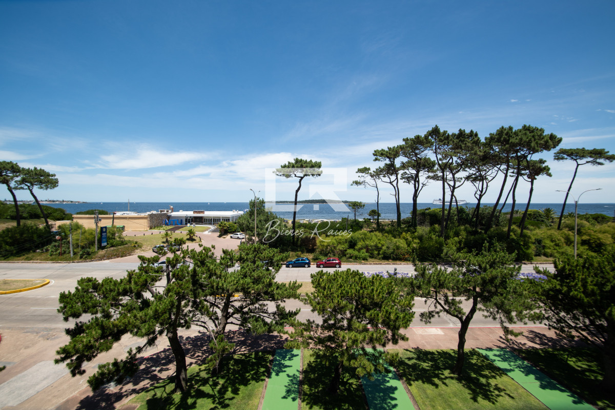 Apartamento ID.823 - Apartamento en alquiler de temporada, 3 dormitorios frente al mar.