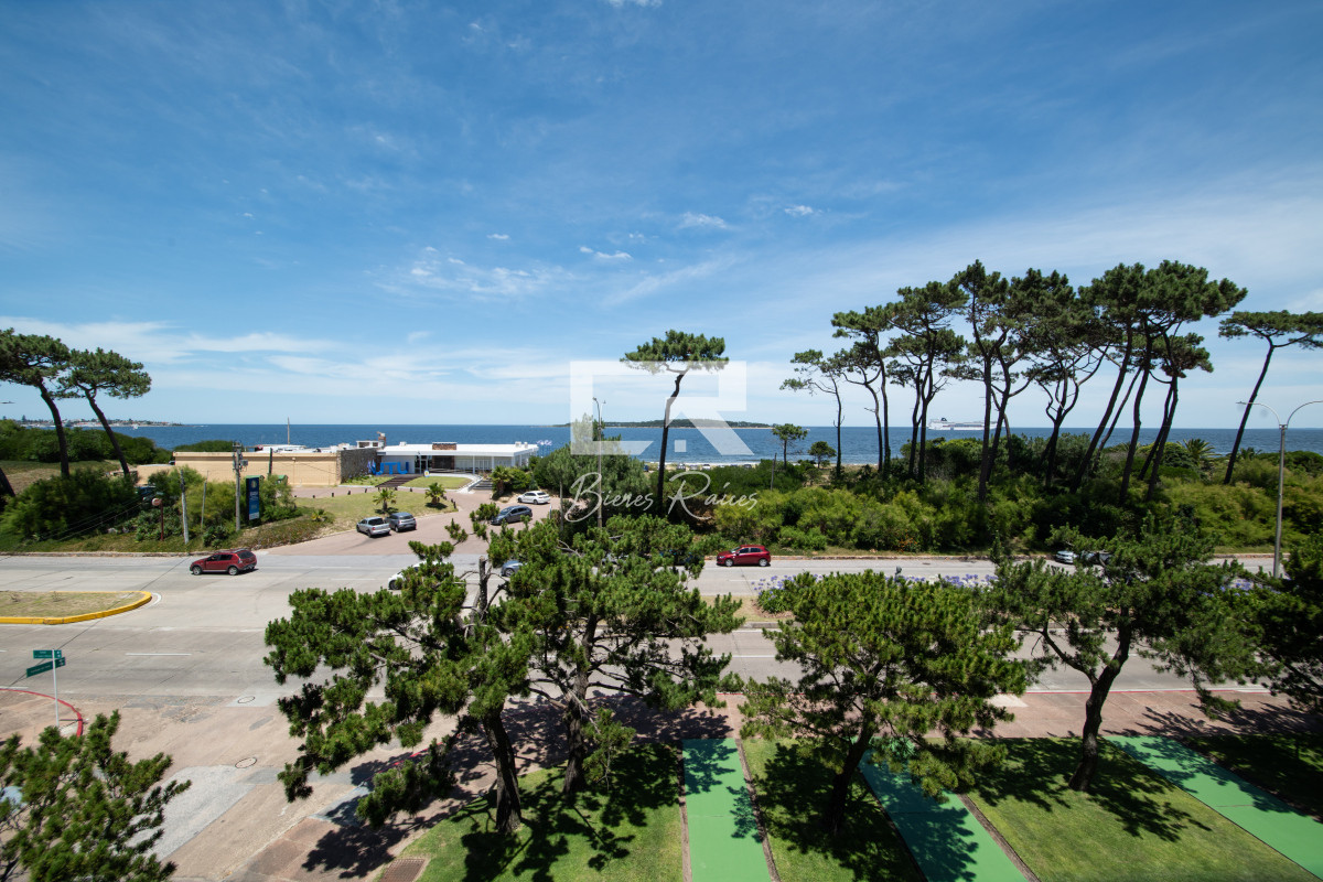 Apartamento ID.823 - Apartamento en alquiler de temporada, 3 dormitorios frente al mar.