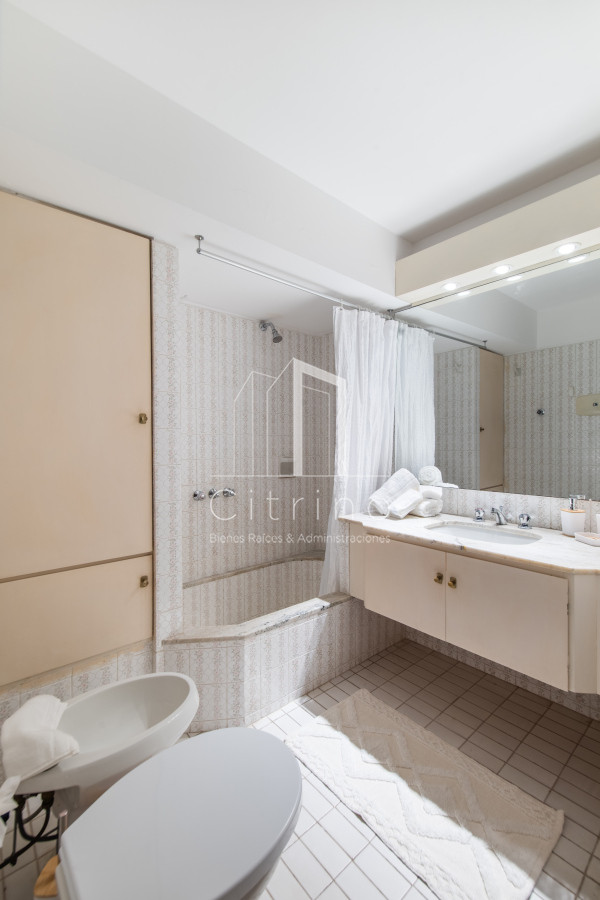 Apartamento ID.1412 - Apartamento en alquiler de temporada, 3 dormitorios frente al mar.