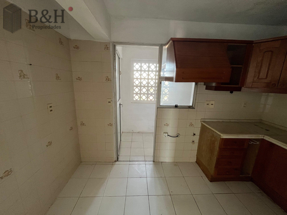 Apartamento ID.4295 - Apartamento en venta - 3 dormitorios Barrio Ipora.