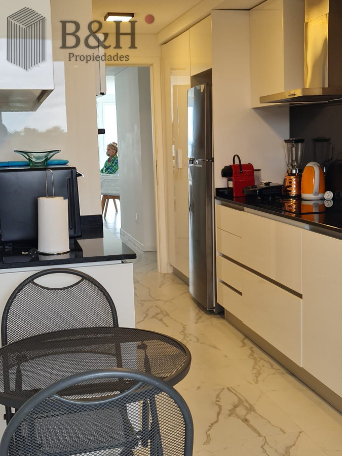 Apartamento ID.3973 - Apartamento en primera linea - 4 dormitorios Pinares Playa Mansa.