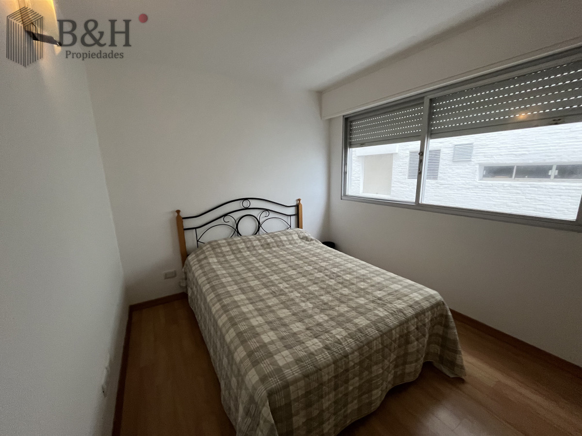 Apartamento ID.3235 - Apartamento en venta, puerto Punta del Este.