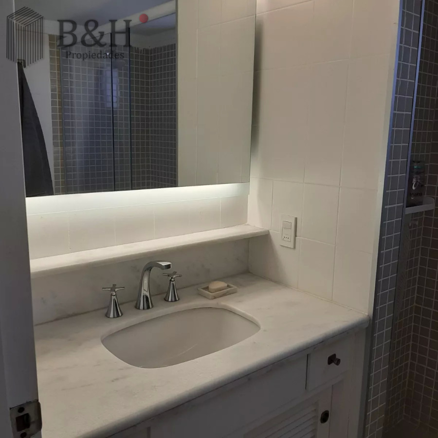 Apartamento ID.5499 - Alquiler de temporada frente al puerto - 2 dormitorios.