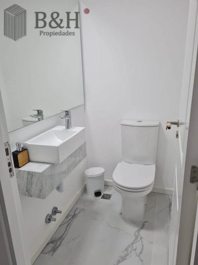Apartamento ID.3973 - Apartamento en primera linea - 4 dormitorios Pinares Playa Mansa.