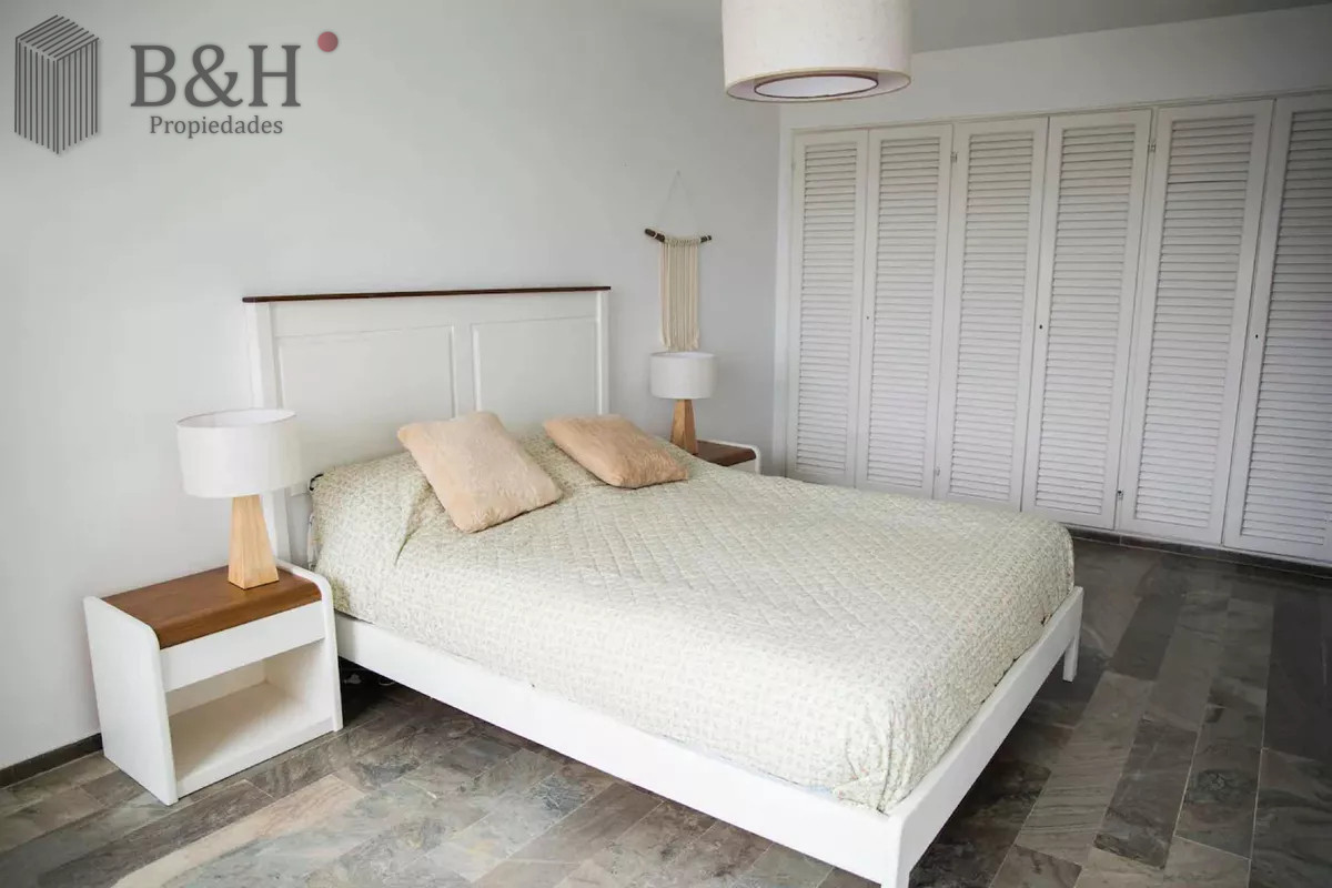 Apartamento ID.3709 - Apartamento frente al mar - Playa brava 3 dormitorios.