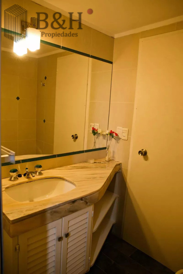 Apartamento ID.3709 - Apartamento frente al mar - Playa brava 3 dormitorios.