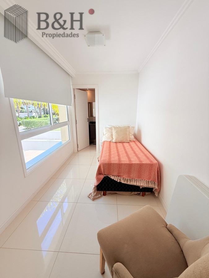 Apartamento ID.5847 - Edificio Cruceros Alquiler Temporal - 3 dormitorios 