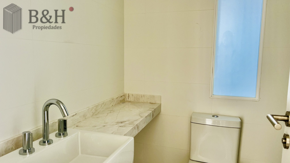 Apartamento ID.3560 - Greenlife. 3 Dormitorios con 4 baños. OPORTUNIDAD.