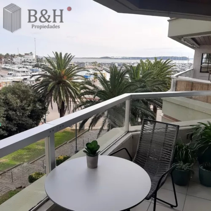 Apartamento ID.5499 - Alquiler de temporada frente al puerto - 2 dormitorios.