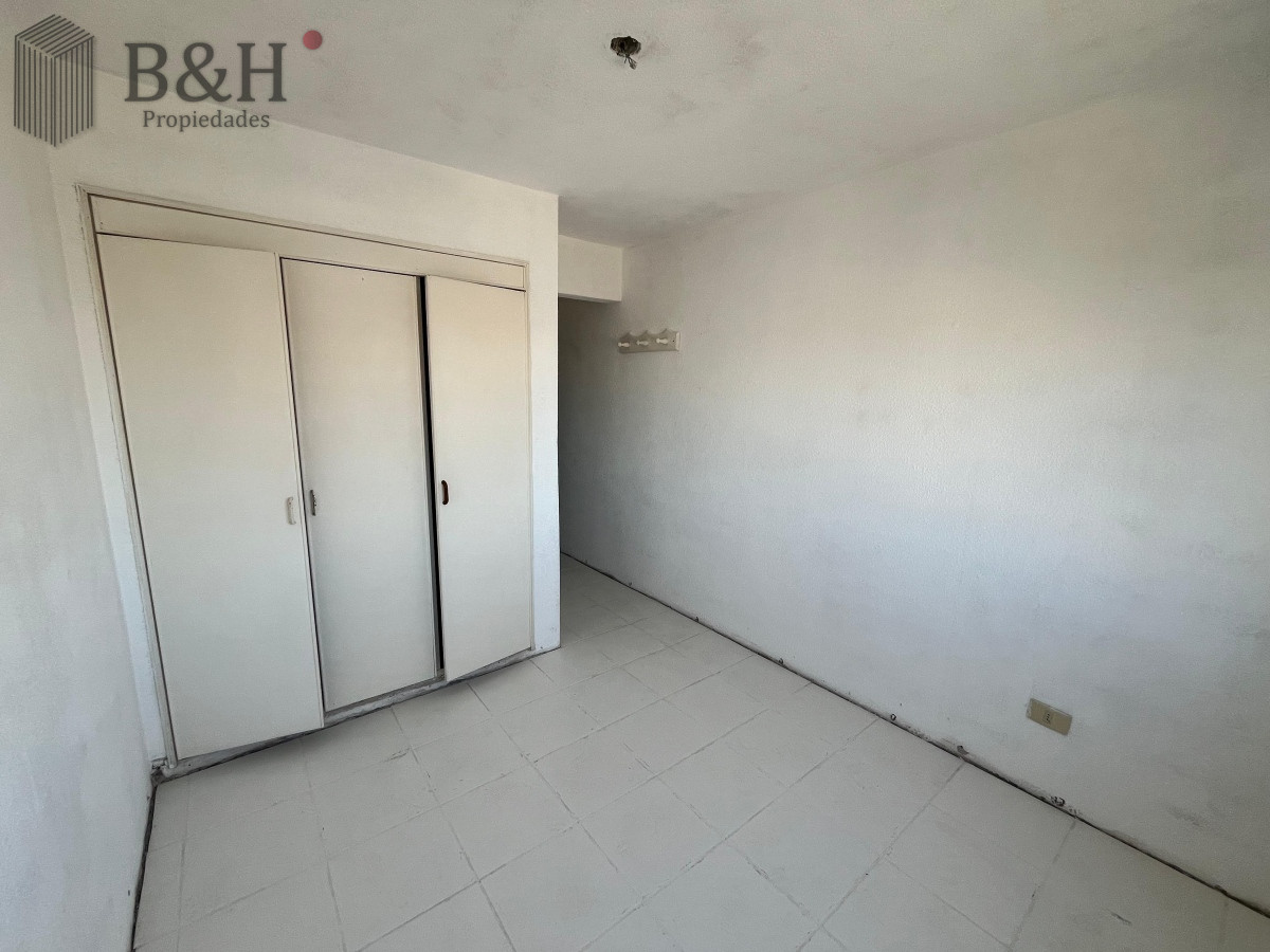Apartamento ID.4295 - Apartamento en venta - 3 dormitorios Barrio Ipora.