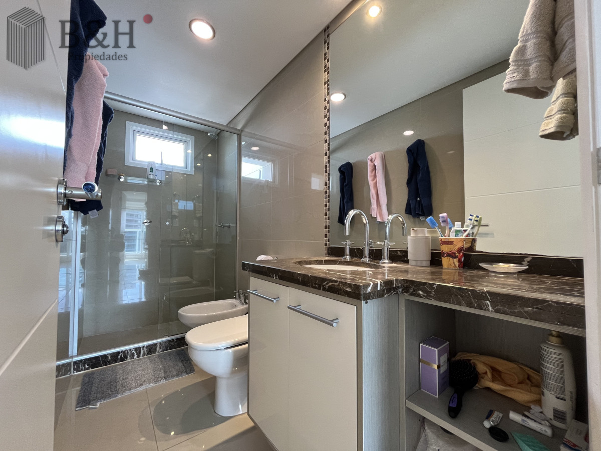 Apartamento ID.4139 - Casino Tower - 3 dormitorios Full Amenities..