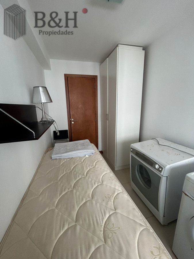 Apartamento ID.3706 - Apartamento en alquiler - Primera línea Brava 3 dormitorios + Dep.