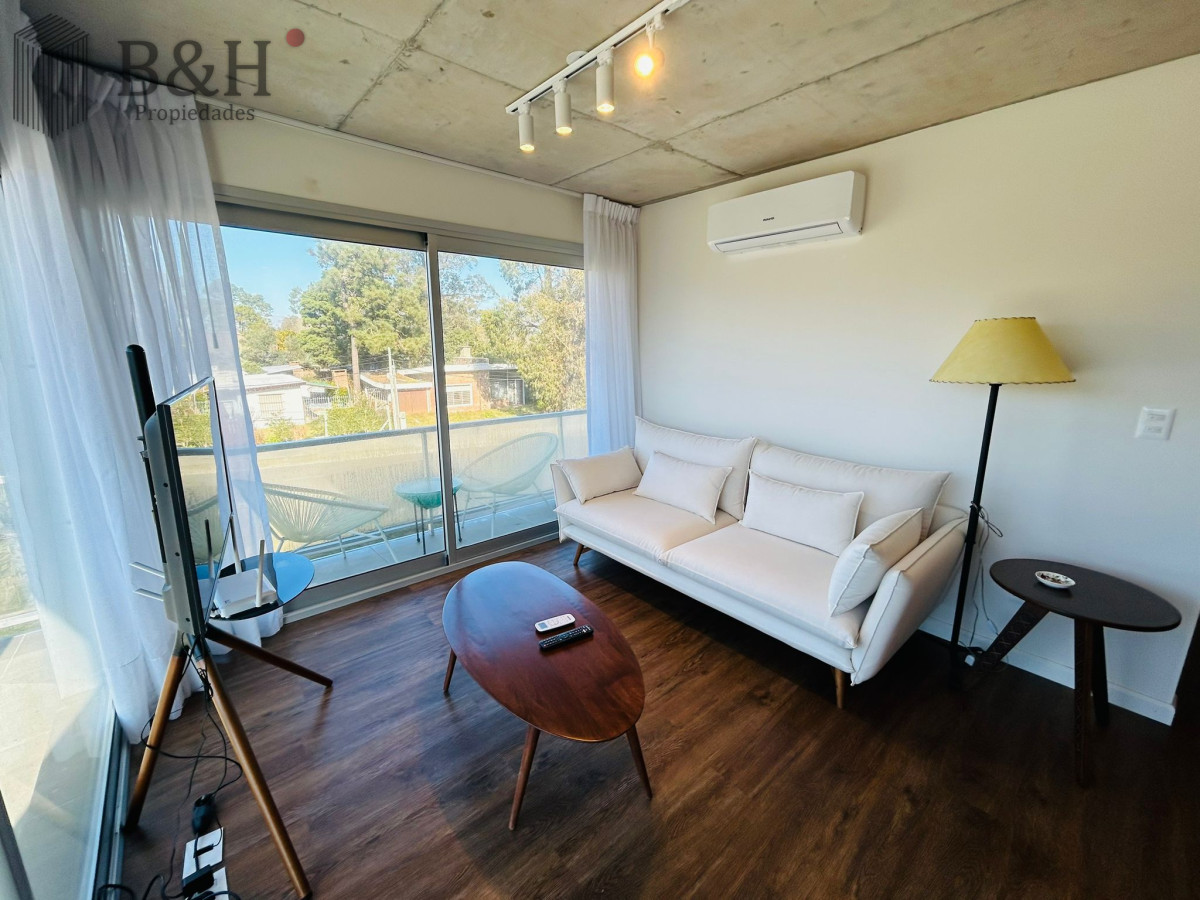 Apartamento ID.5879 - Apartamento en venta 2 Dormitorios , Playa Mansa, Punta del este 