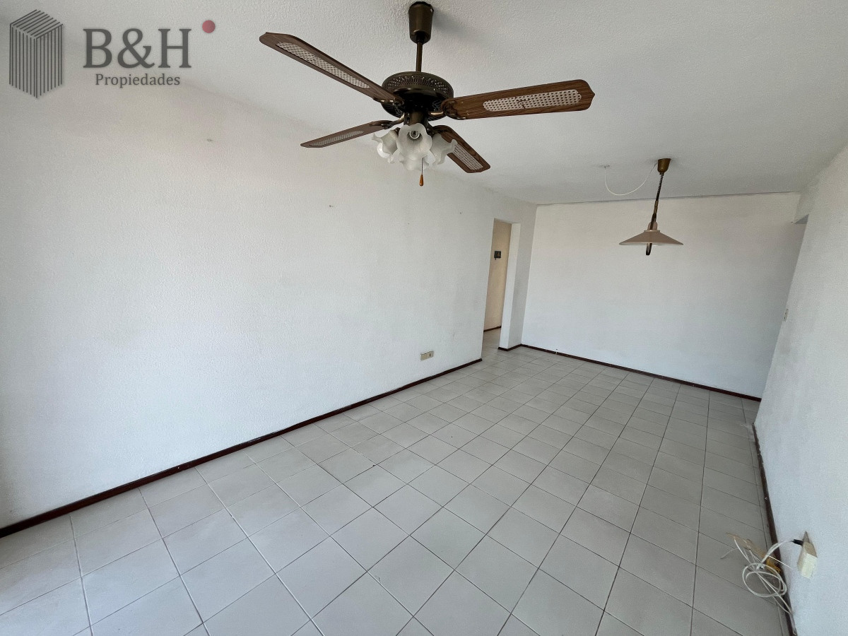 Apartamento ID.4295 - Apartamento en venta - 3 dormitorios Barrio Ipora.