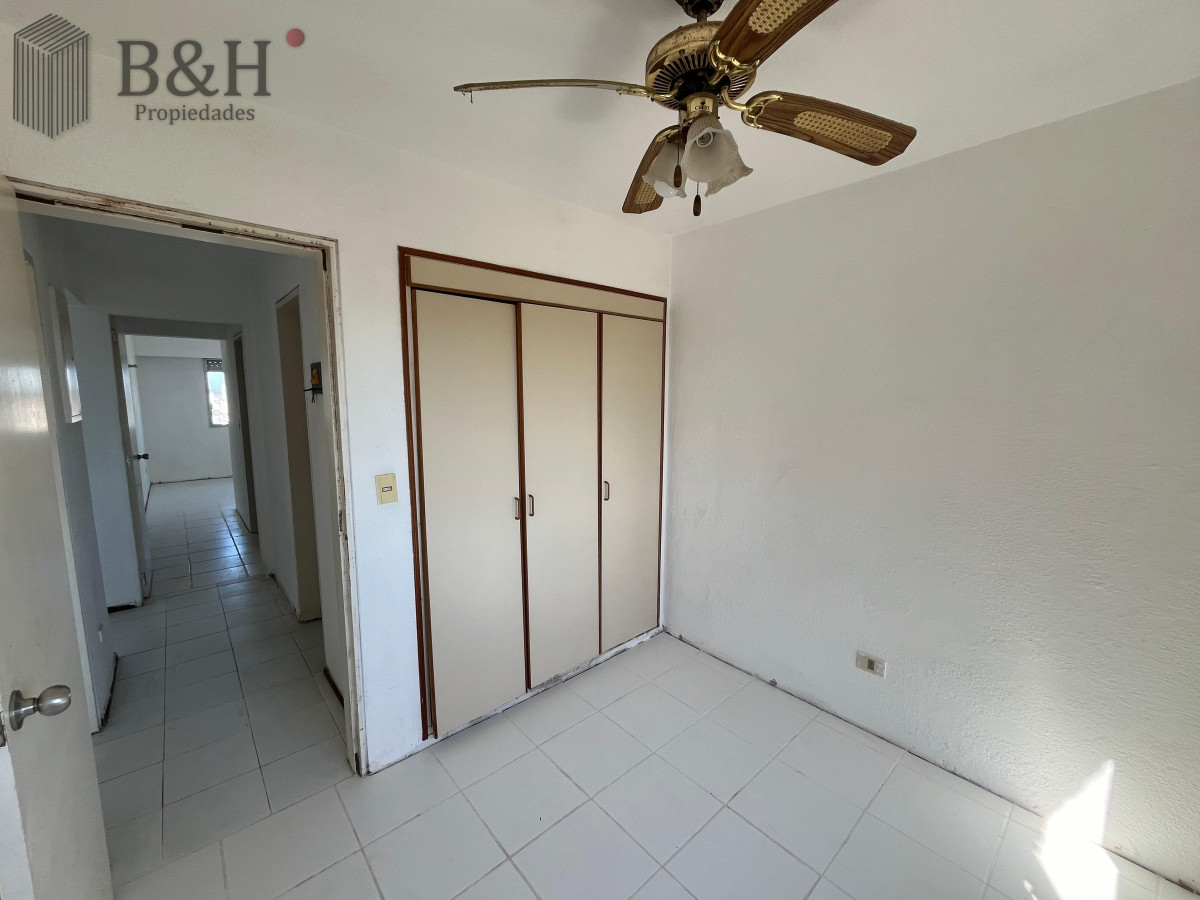 Apartamento ID.4295 - Apartamento en venta - 3 dormitorios Barrio Ipora.