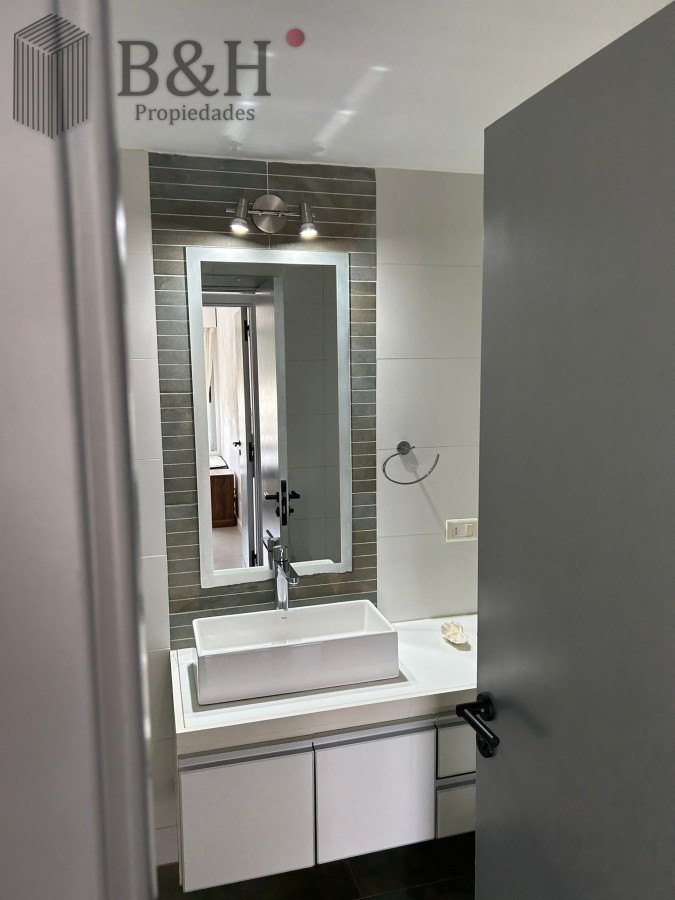 Apartamento ID.3225 - Apartamento en venta y alquiler de 2 dormitorios, Punta Del Este.
