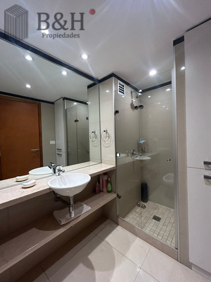 Apartamento ID.3706 - Apartamento en alquiler - Primera línea Brava 3 dormitorios + Dep.