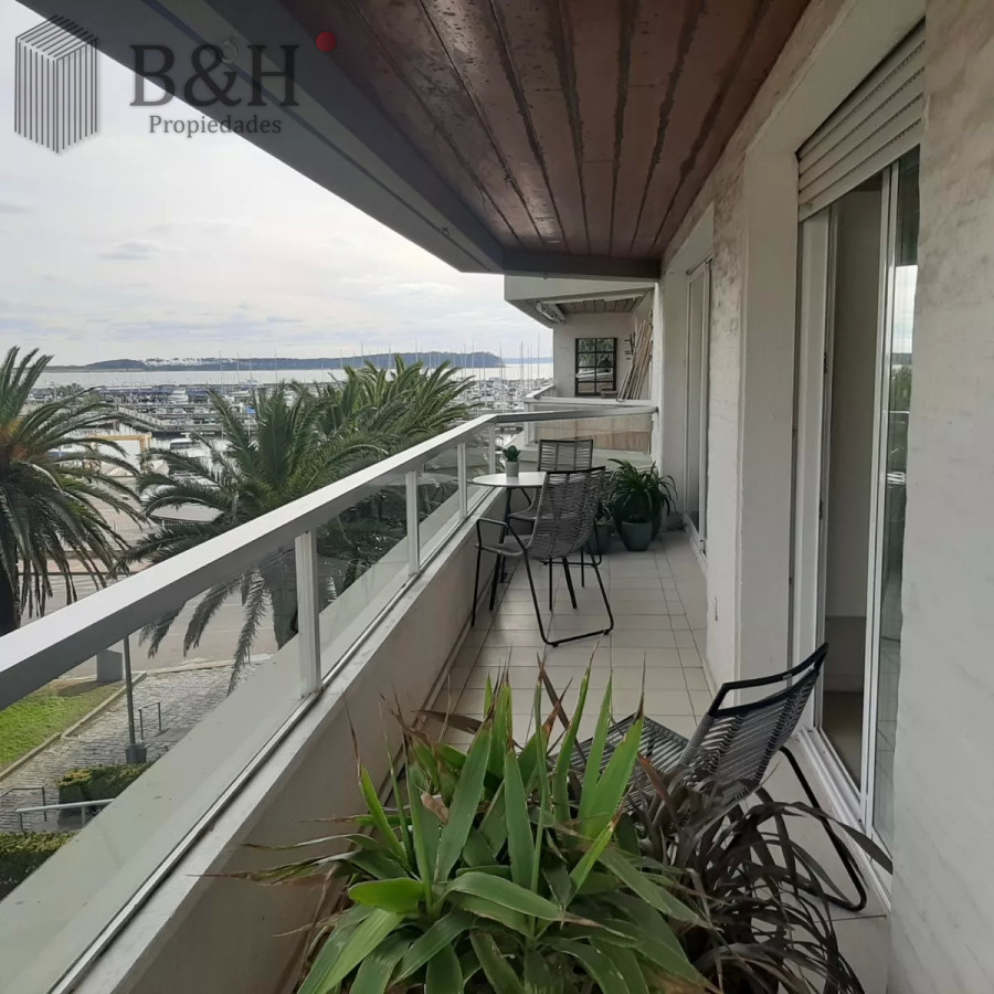 Apartamento ID.5499 - Alquiler de temporada frente al puerto - 2 dormitorios.