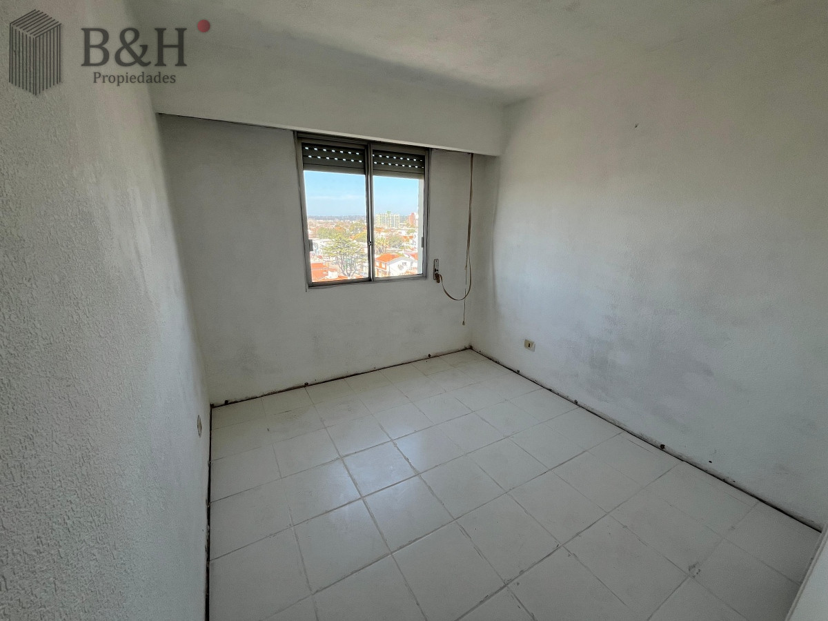 Apartamento ID.4295 - Apartamento en venta - 3 dormitorios Barrio Ipora.