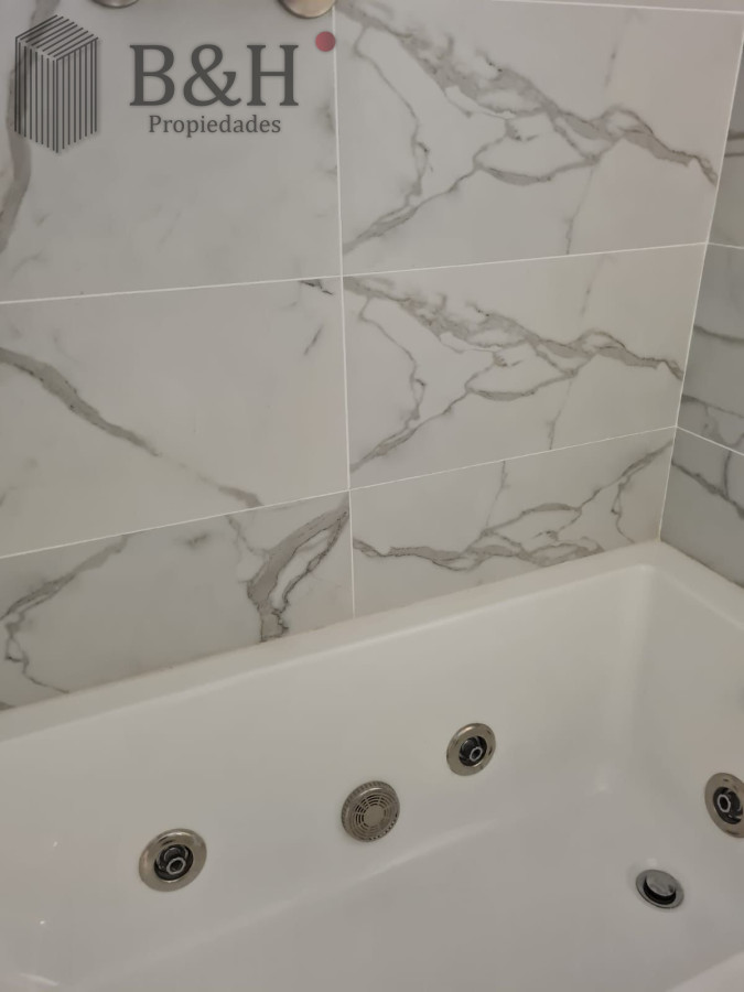 Apartamento ID.3973 - Apartamento en primera linea - 4 dormitorios Pinares Playa Mansa.