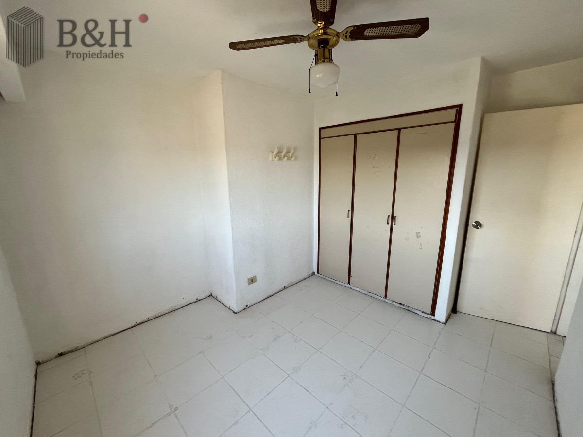 Apartamento ID.4295 - Apartamento en venta - 3 dormitorios Barrio Ipora.
