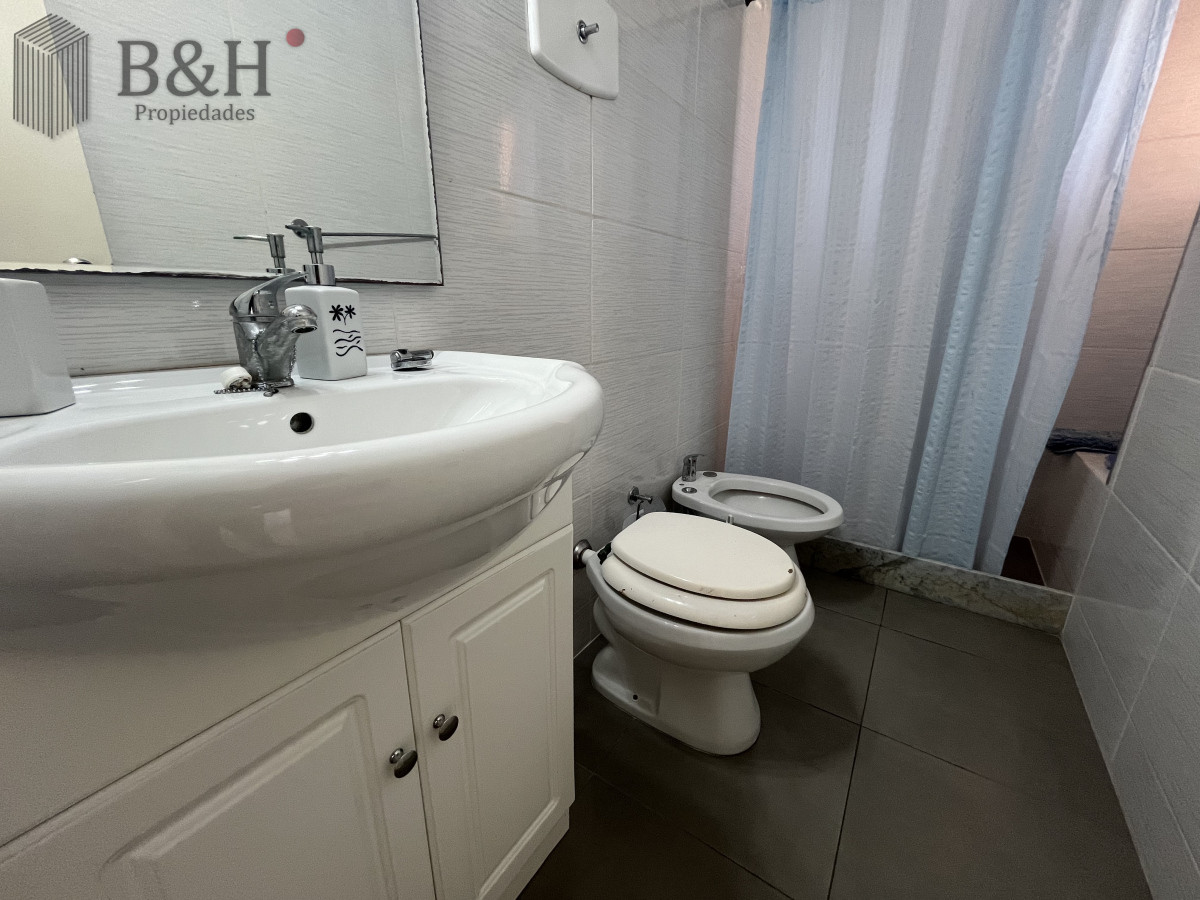 Apartamento ID.3765 - Apartamento en venta o alquiler temporario - 3 dormitorios Playa Mansa.