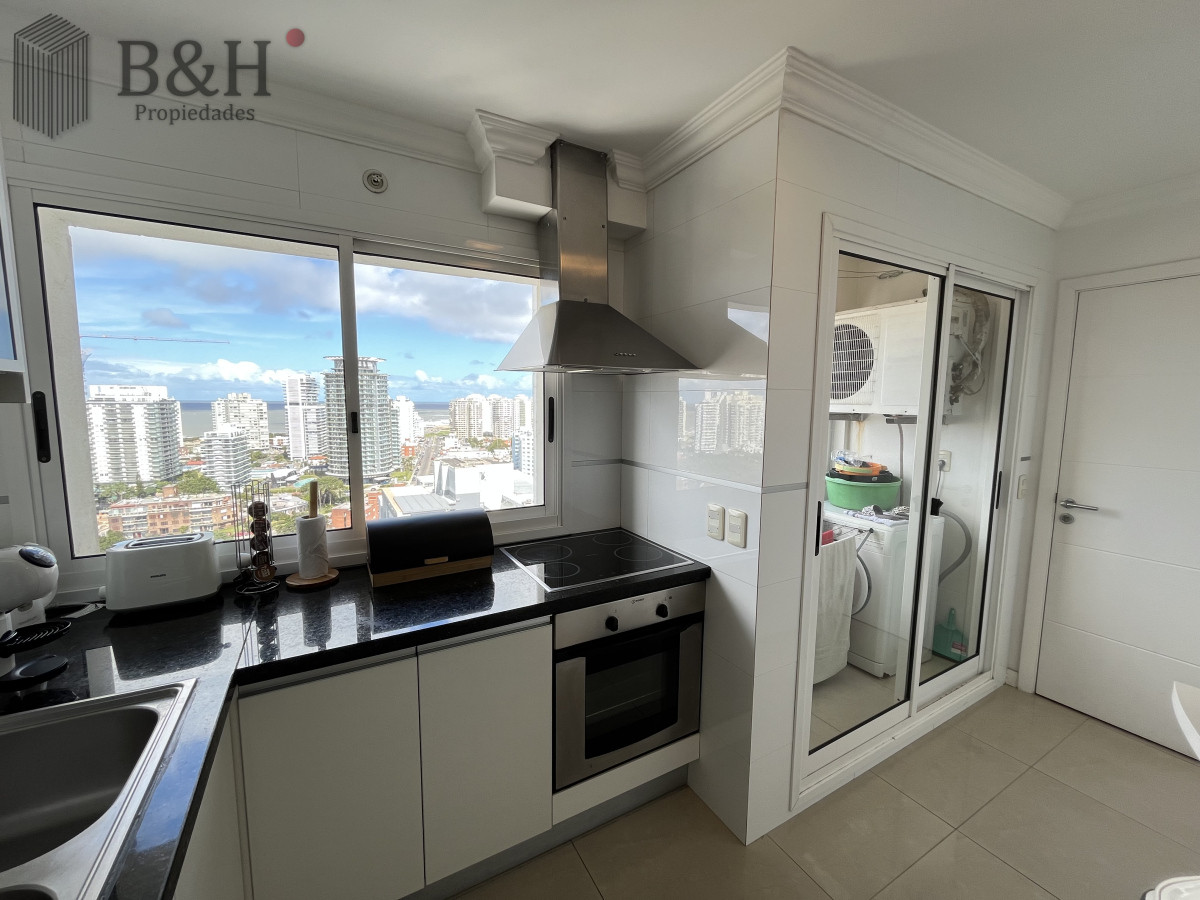 Apartamento ID.4139 - Casino Tower - 3 dormitorios Full Amenities..