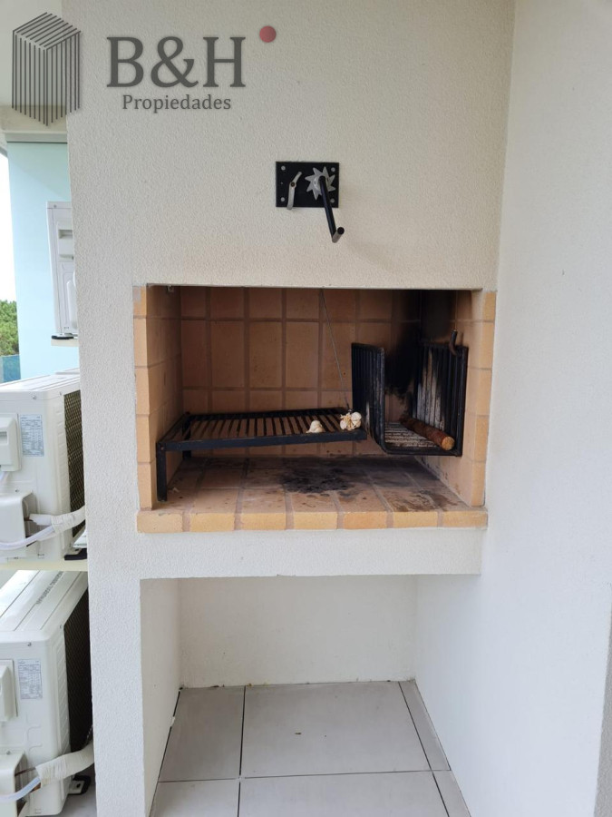 Apartamento ID.3973 - Apartamento en primera linea - 4 dormitorios Pinares Playa Mansa.