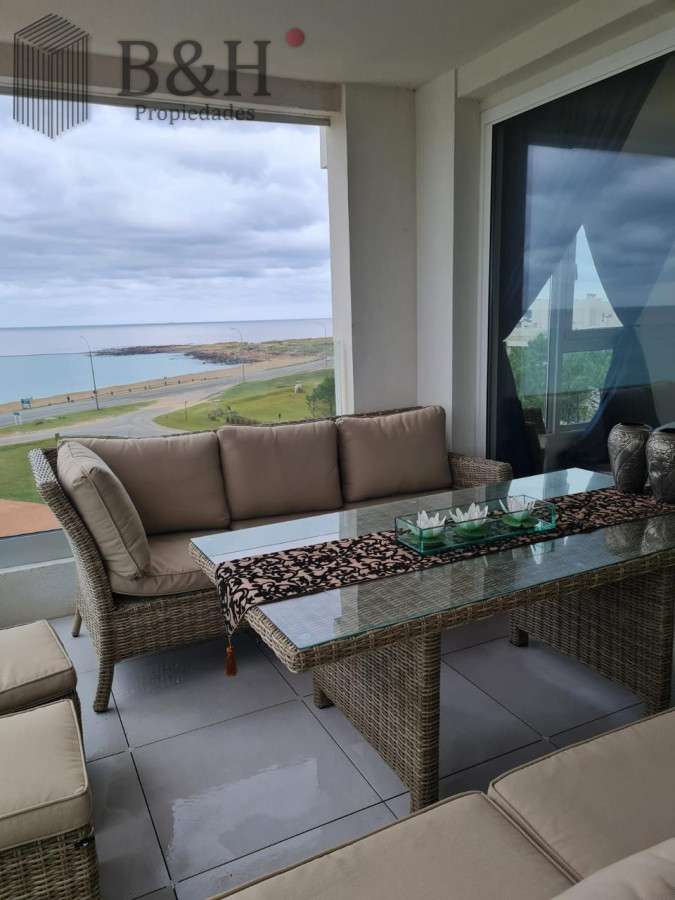 Apartamento ID.3973 - Apartamento en primera linea - 4 dormitorios Pinares Playa Mansa.