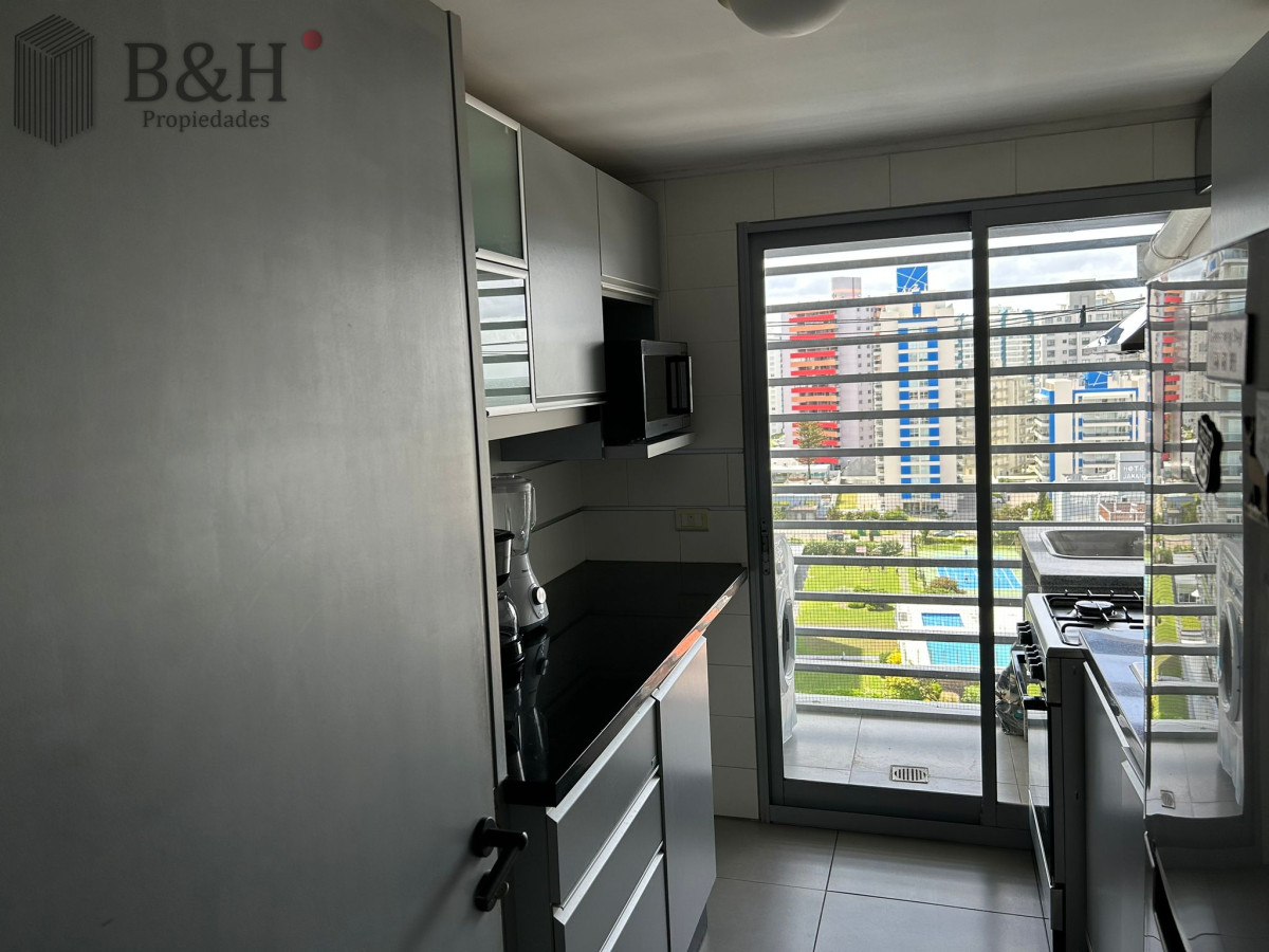 Apartamento ID.3225 - Apartamento en venta y alquiler de 2 dormitorios, Punta Del Este.