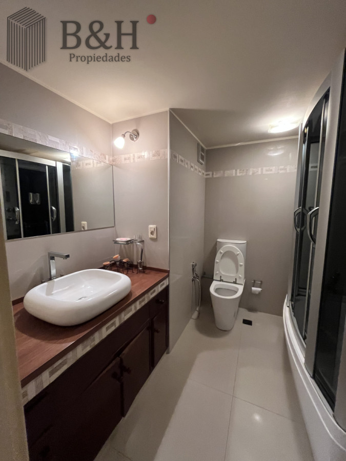 Apartamento ID.3235 - Apartamento en venta, puerto Punta del Este.