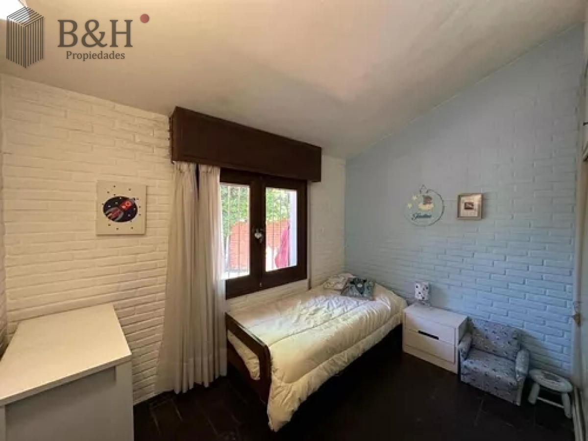 Casa ID.6180 - Casa en alquiler 3 dormitorios, Playa Mansa Punta Del Este.
