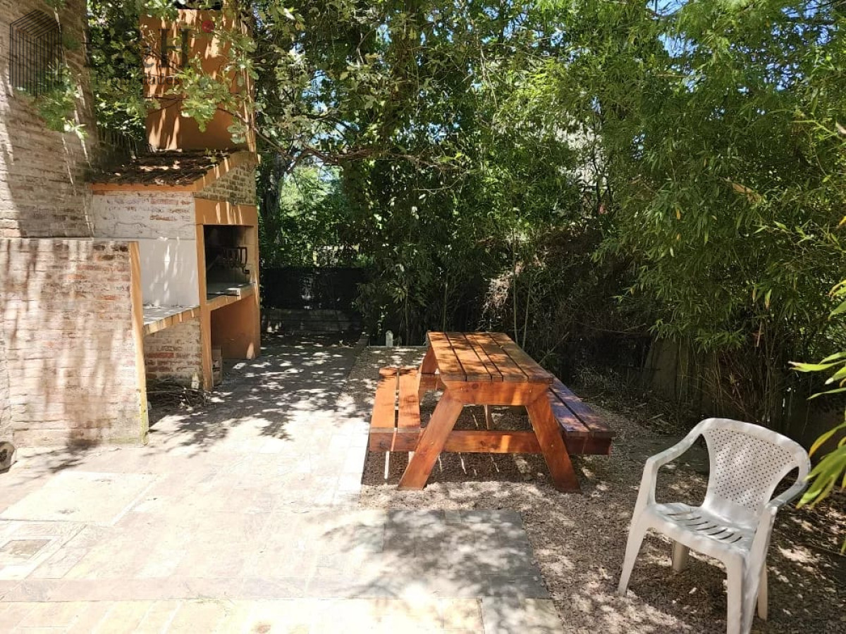 Casa ID.3461 - Casa en alquiler temporario, Pinares Punta Del Este.