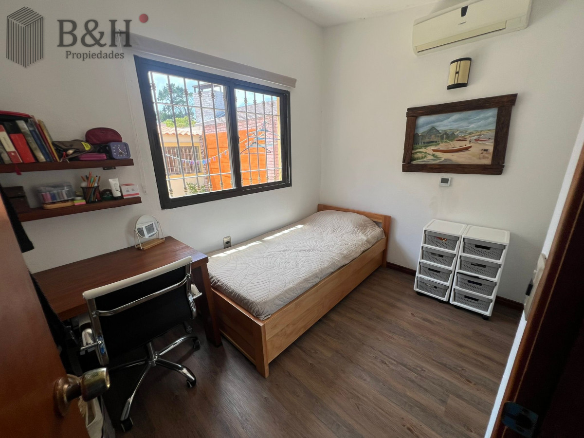 Casa ID.3951 - Casa en alquiler Playa Mansa - 3 dormitorios. 