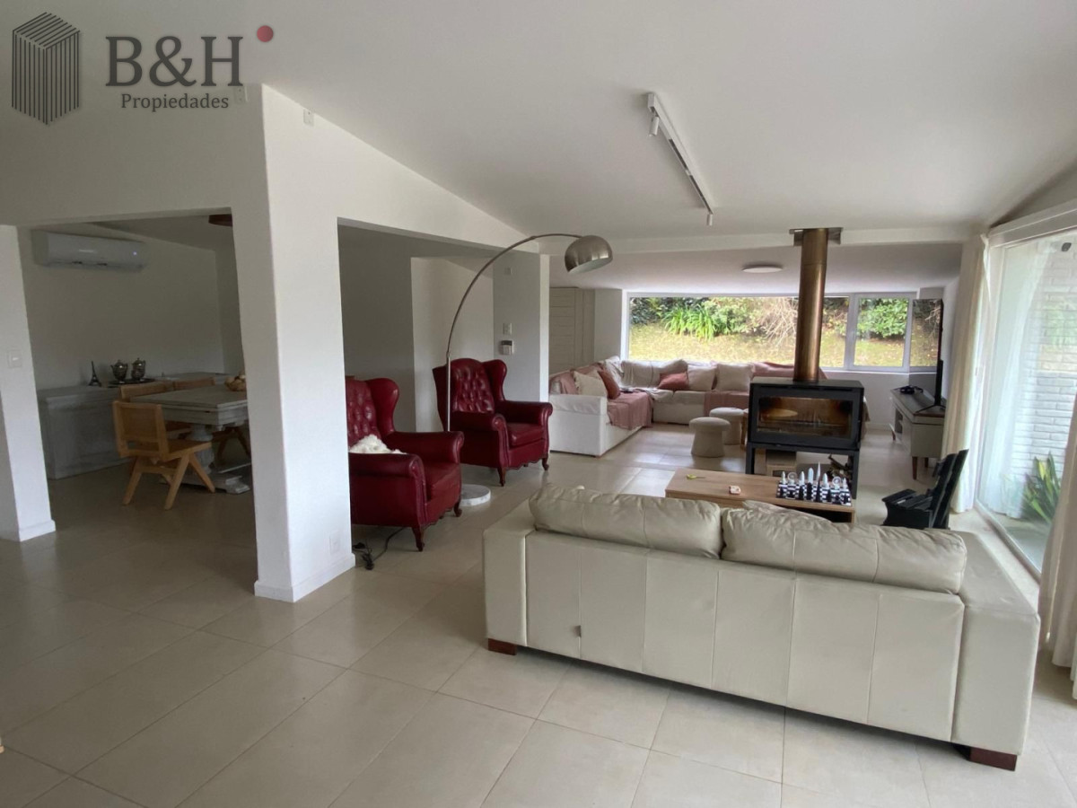Casa ID.6154 - Casa de verano - 4 dormitorios Playa Mansa 