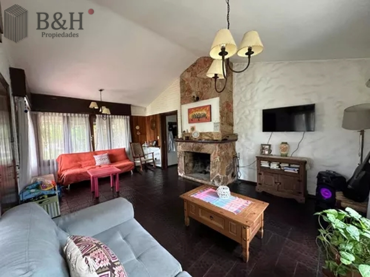 Casa ID.6180 - Casa en alquiler 3 dormitorios, Playa Mansa Punta Del Este.