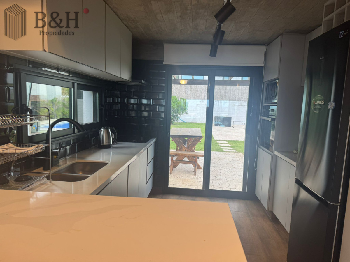 Casa ID.5299 - Primera linea Montoya La Barra - 5 Dormitorios Piscina climatizada