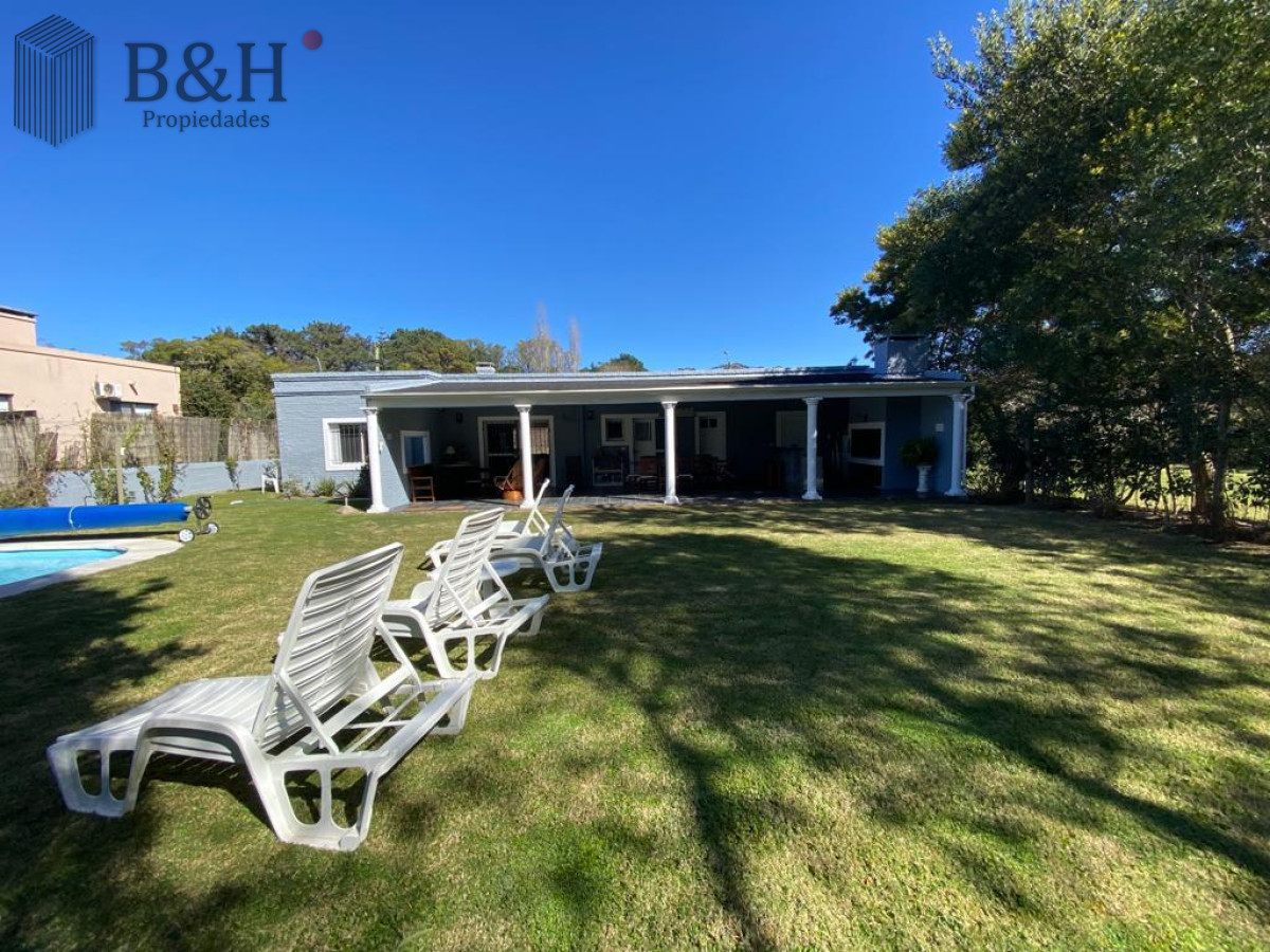 Casa ID.6153 - Casa En Rincón Del Indio - 3 Dormitorios, Piscina Climatizada, Barbacoa.